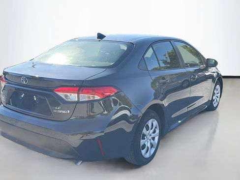 Used 2024 Toyota Corolla LE image 3