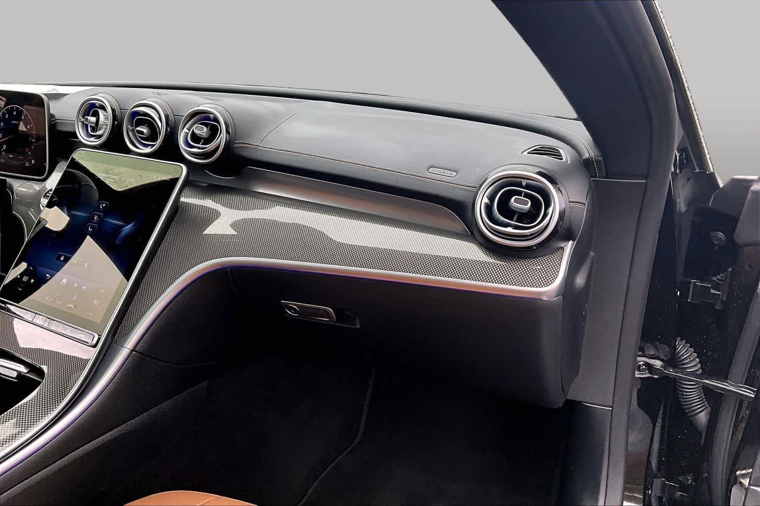 Certified 2025 Mercedes-Benz CLE 300 4MATIC Coupe image 17