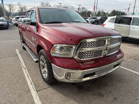 Used 2015 RAM 1500 Laramie w/ Convenience Group image 4