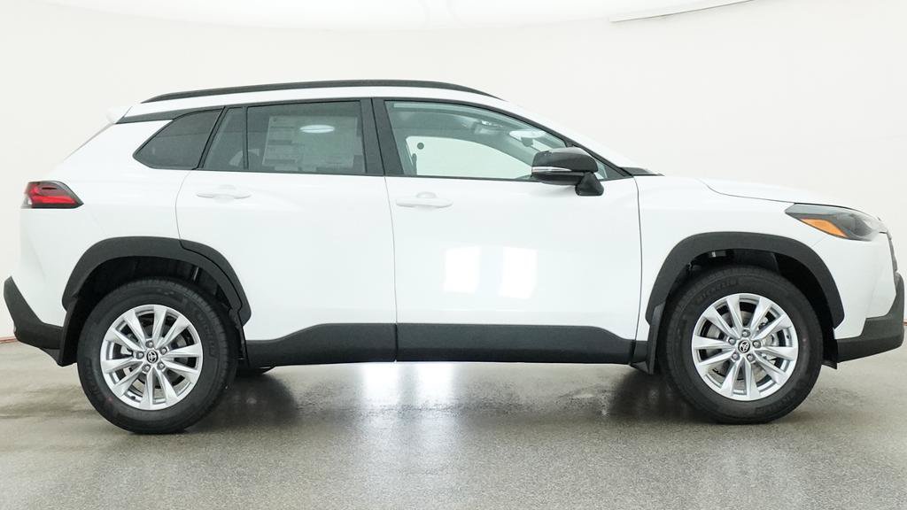 New 2026 Toyota Corolla Cross LE FWD image 30