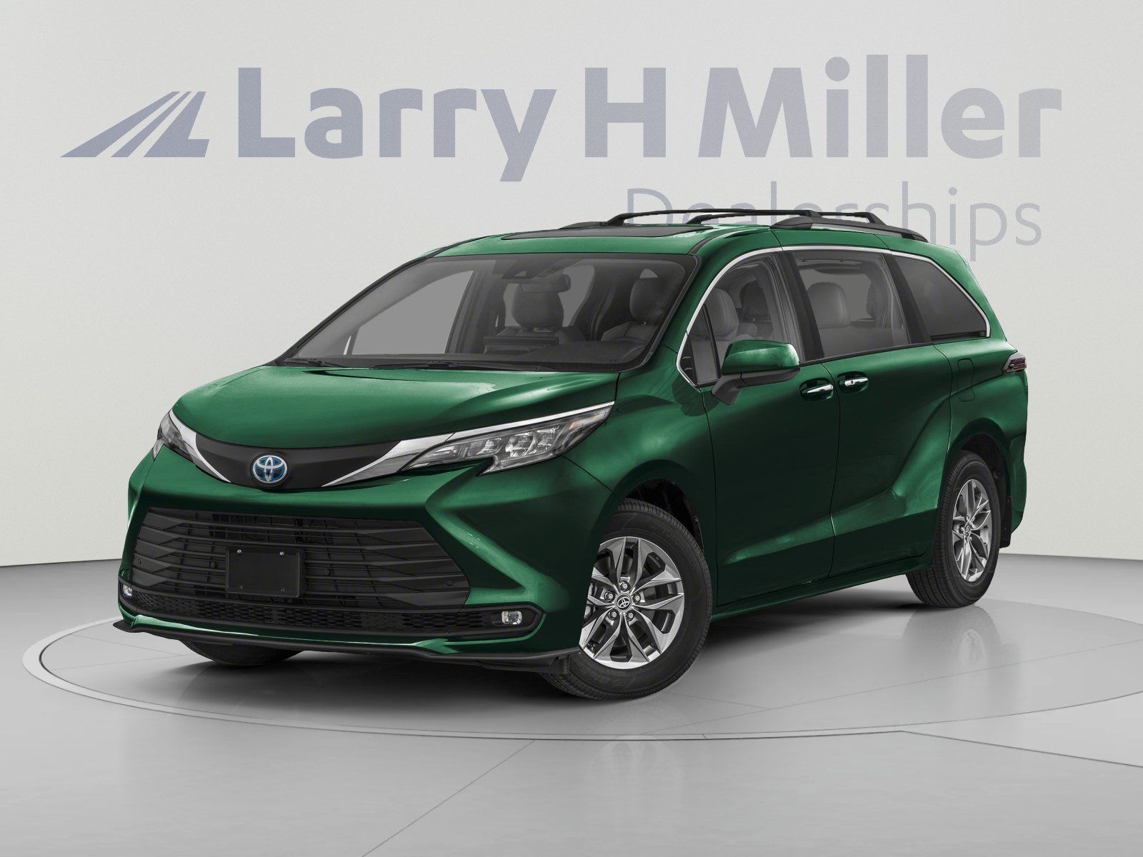 Used 2026 Toyota Sienna XLE FWD image 1