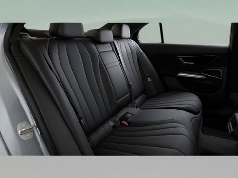 Used 2026 Mercedes-Benz E 350 Sedan image 43