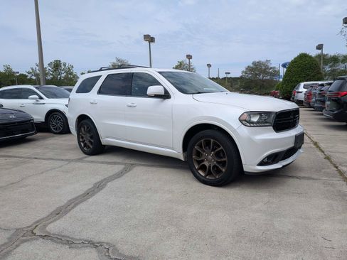 Used 2017 Dodge Durango GT w/ Premium Group AWD/4WD image 2