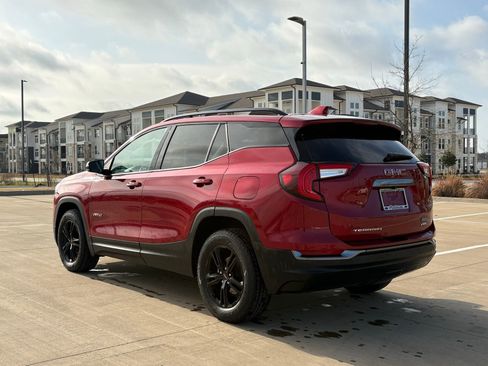 Used 2023 GMC Terrain AT4 image 5