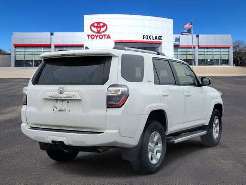 Used 2022 Toyota 4Runner SR5 Premium w/ Moonroof Package image 4