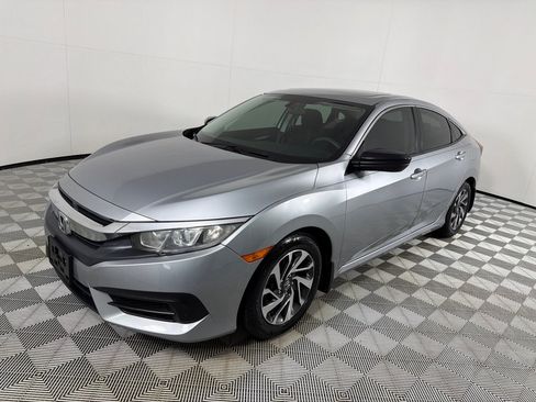 Used 2017 Honda Civic EX image 8