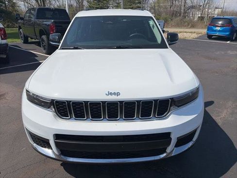 Certified 2023 Jeep Grand Cherokee L Limited AWD/4WD image 3
