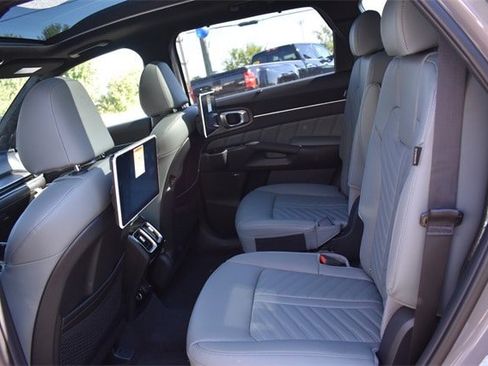 New 2025 Kia Sorento SX Prestige w/ Sage Leather Package image 23