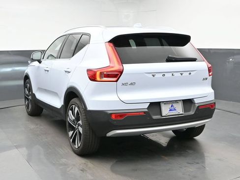Used 2024 Volvo XC40 B5 Plus w/ Protection Package Premier AWD/4WD image 8