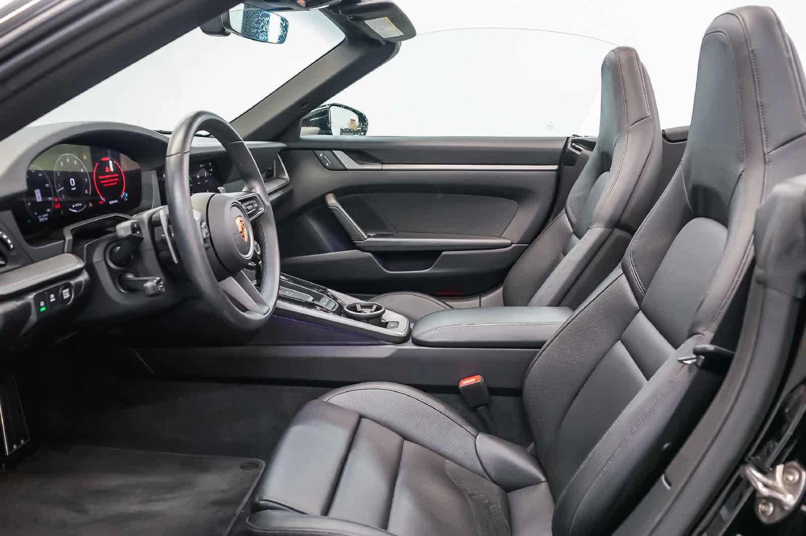 Certified 2025 Porsche 911 Carrera RWD image 23
