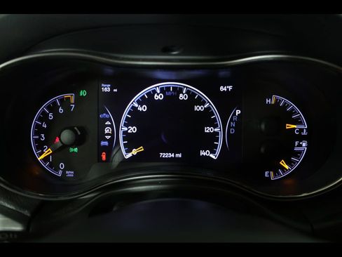 Used 2020 Jeep Grand Cherokee Limited X image 24