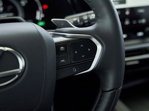 Used 2024 Lexus RX 350 w/ Convenience Package image 45