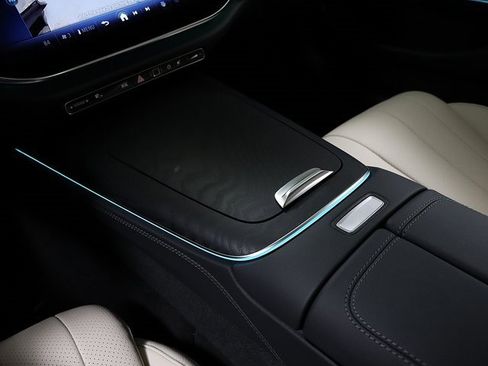 New 2026 Mercedes-Benz E 450 4MATIC Sedan image 23