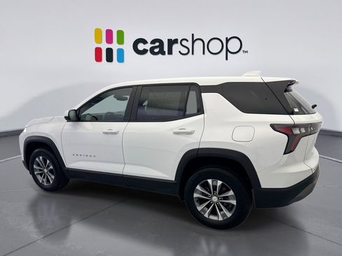Used 2025 Chevrolet Equinox LT AWD/4WD image 3