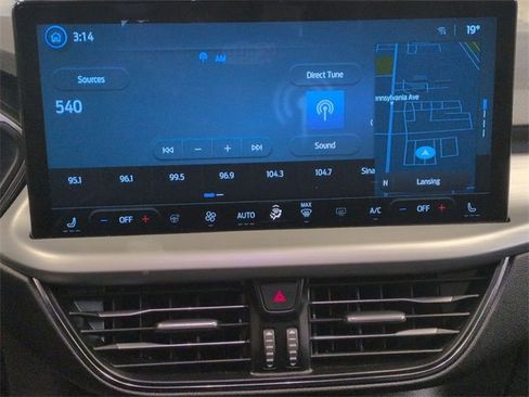 Used 2024 Ford Escape Platinum image 23