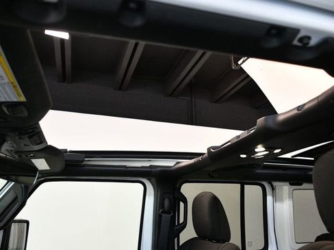 Used 2021 Jeep Wrangler Sport w/ Sun And Sound Package image 74