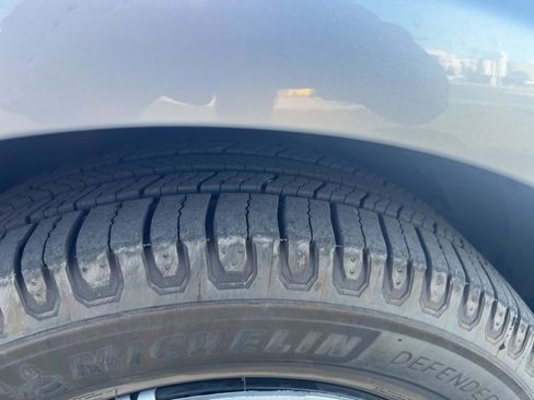 Used 2012 Toyota Camry LE image 4