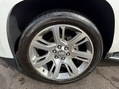 Used 2018 Cadillac Escalade Luxury image 10