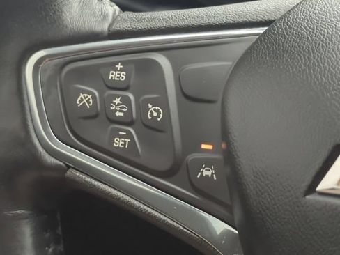 Used 2016 Chevrolet Malibu LT FWD image 15