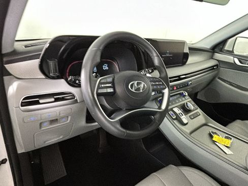 Used 2023 Hyundai Palisade SEL FWD image 14