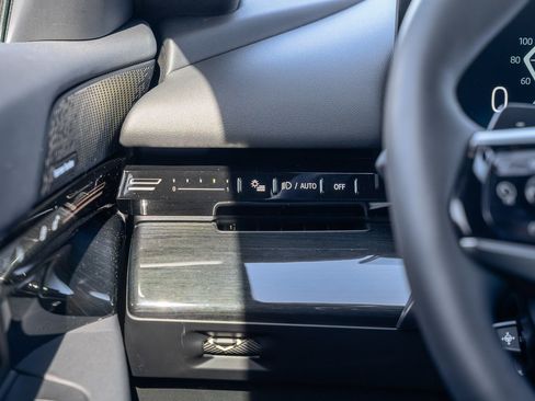 Used 2024 BMW 530i w/ Executive Package RWD image 25