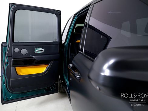 Used 2023 Rolls-Royce Cullinan image 26