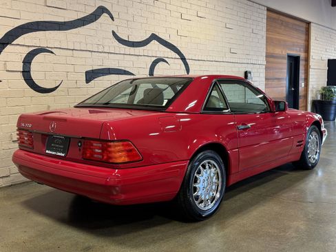 Used 1997 Mercedes-Benz SL 320 image 8