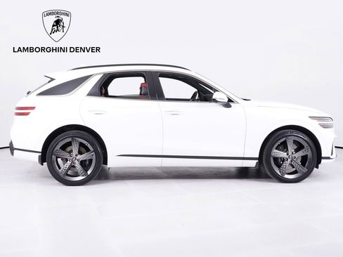 Used 2024 Genesis GV70 3.5T Sport w/ Sport Prestige Package image 9