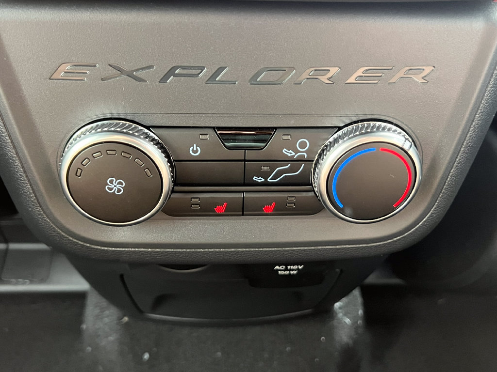 Used 2027 Ford Explorer ST-Line w/ Premium Package AWD/4WD image 38