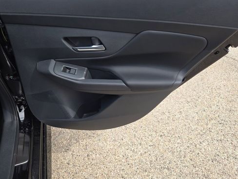 New 2026 Nissan Sentra SR w/ SR Premium Package FWD image 8