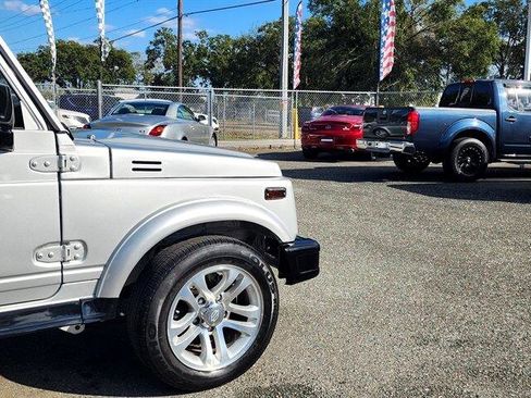 Used 1987 Suzuki Samurai 4WD Soft Top image 5