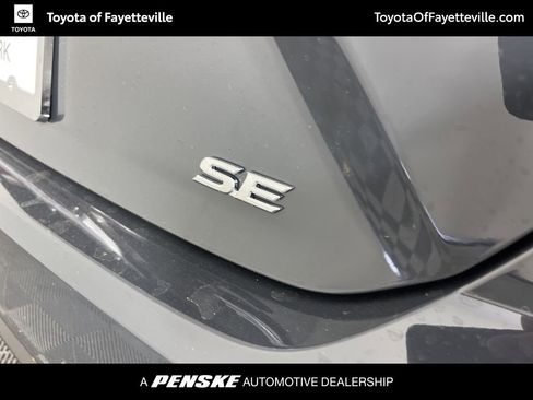 Used 2026 Toyota Camry SE w/ Convenience Package image 4