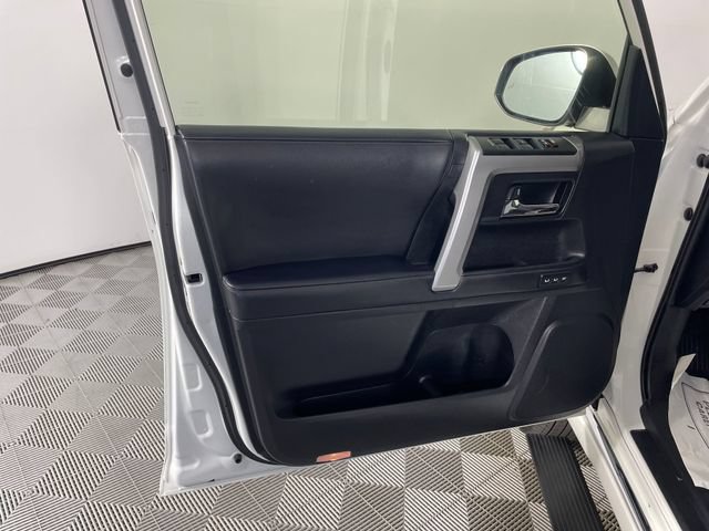 Used 2023 Toyota 4Runner Limited AWD/4WD image 19