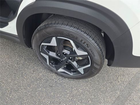 Used 2025 Kia Seltos S FWD image 20
