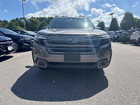 Used 2025 Subaru Forester Limited AWD/4WD image 6