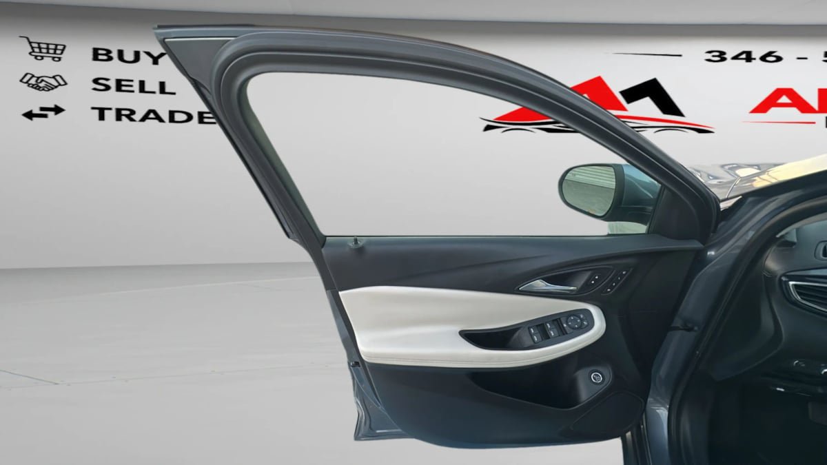 Used 2020 Buick Encore GX Essence w/ Advanced Technology Package FWD image 15