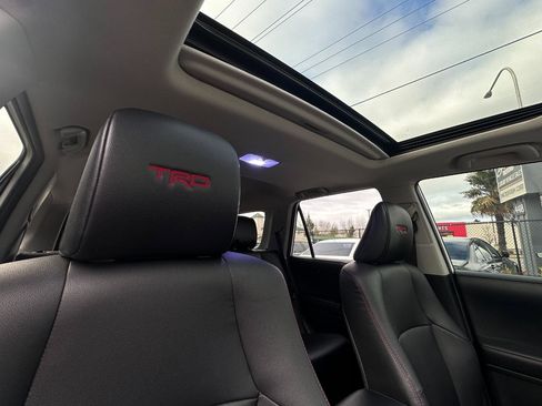 Used 2018 Toyota 4Runner TRD Off-Road Premium w/ Convenience Package image 24