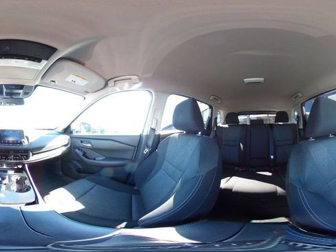Used 2025 Nissan Rogue SV FWD image 42