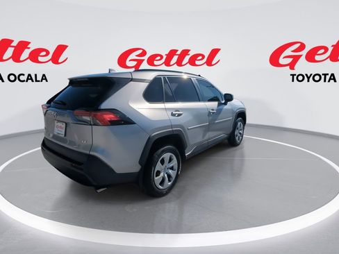 Used 2020 Toyota RAV4 LE image 8