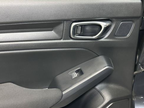 Certified 2025 Honda Civic Sport image 30