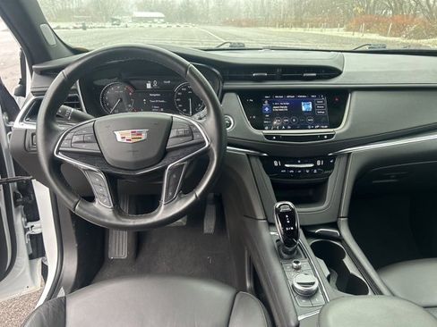 Certified 2022 Cadillac XT5 Premium Luxury image 26