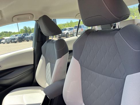 Used 2021 Toyota Corolla LE w/ Carpet Mat Package (TMS) FWD image 5