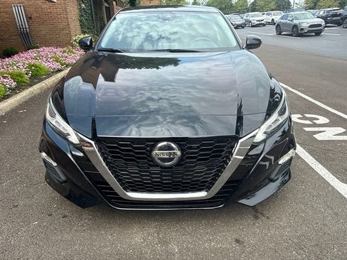 Used 2021 Nissan Altima 2.5 SV FWD image 2
