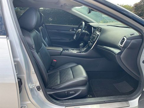 Used 2020 Nissan Maxima Platinum w/ Sport Mat Group image 30
