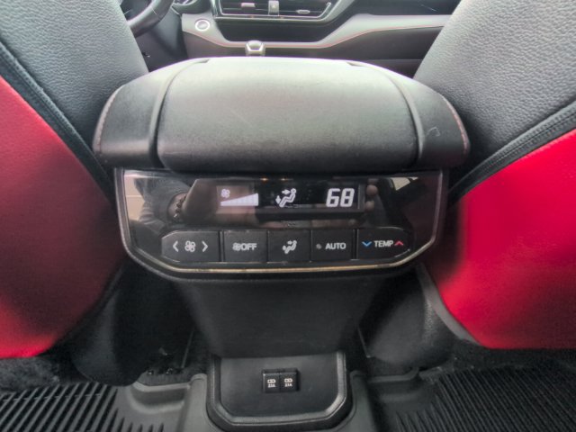 Used 2021 Toyota Highlander XSE AWD/4WD image 32