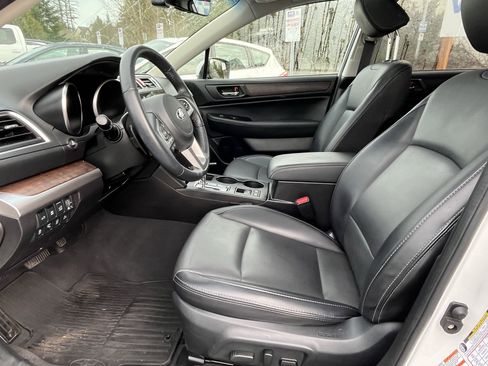 Used 2017 Subaru Outback 3.6R Limited image 10