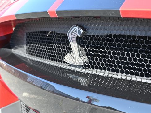 Used 2020 Ford Mustang Shelby GT500 w/ Technology Package RWD image 31