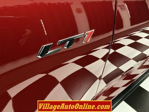 Used 2021 Chevrolet Camaro LT w/ Wild Cherry Design Package 1 RWD image 10