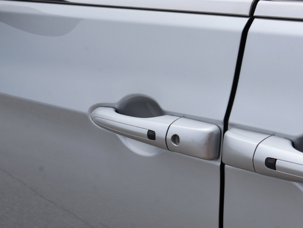 Used 2024 Chrysler Pacifica Touring-L FWD image 18