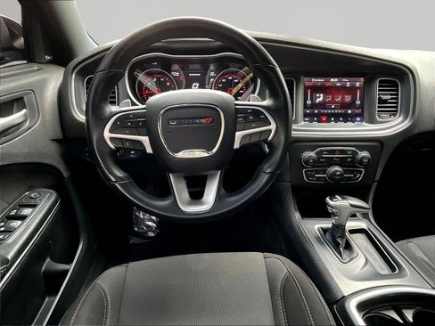 Used 2018 Dodge Charger R/T RWD image 8